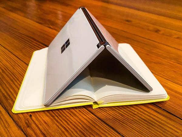 Surface Duo 内部结构曝光　左右两边配一大一小电池