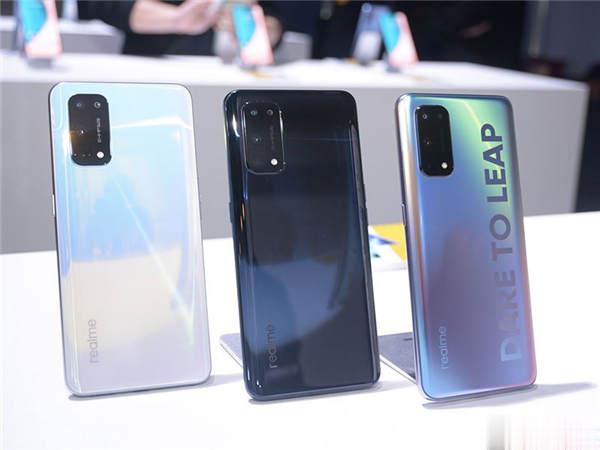 realme X7 Pro 、7 5G 在台推出，以科技前卫迈向 5G