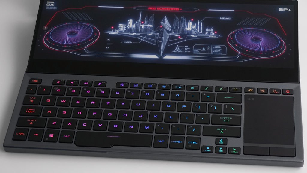 超屈机、双萤幕设计 ASUS ROG Zephyrus Duo 15 GX550 开箱评测(7)
