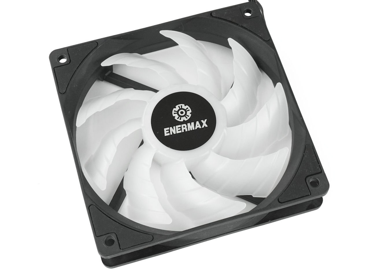 ENERMAX LIQMAX III ARGB 360 一体式水冷(11)