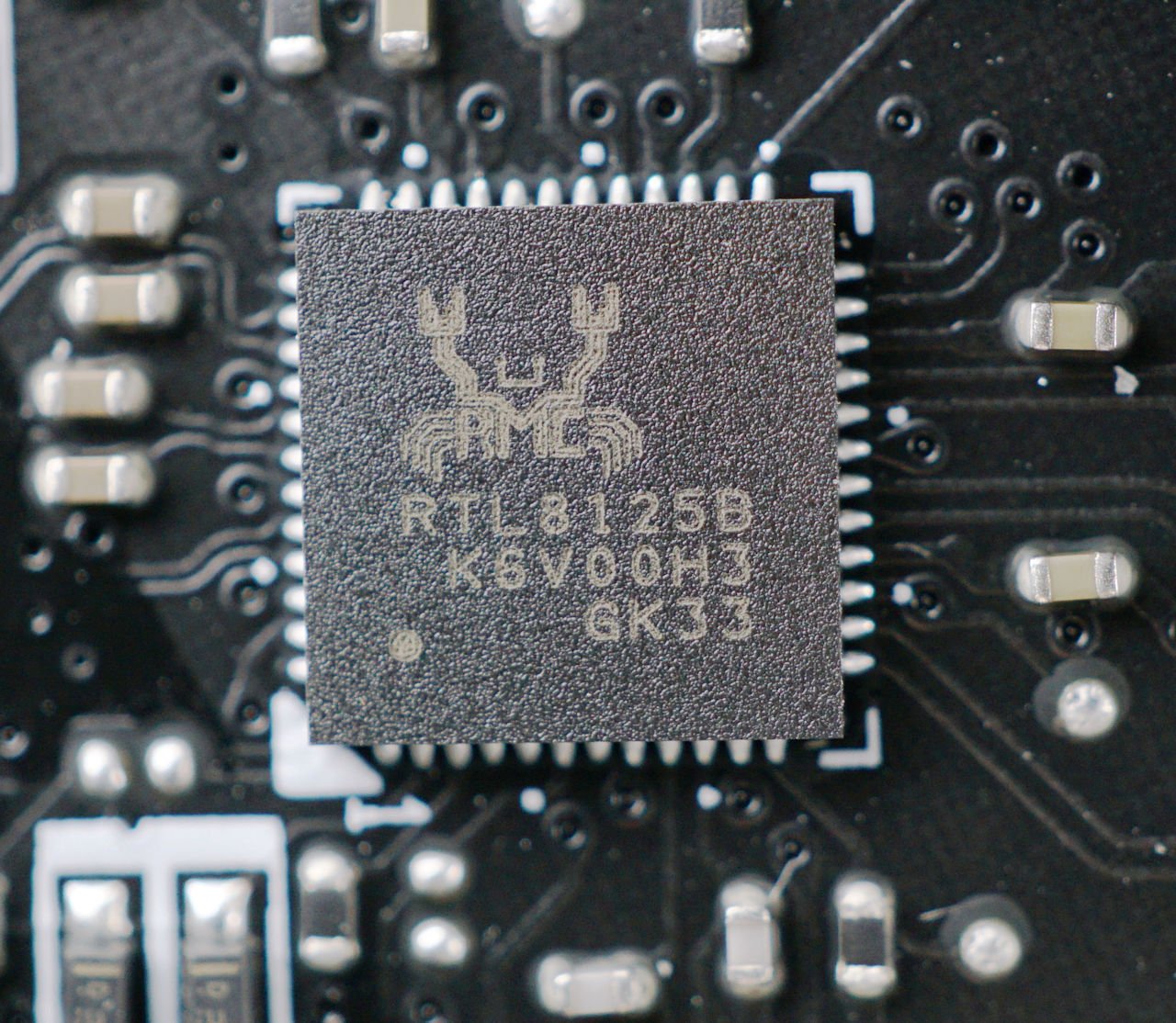  B550 用料比 X570 更好 !? MSI MEG B550 UNIFY 主机板(31)