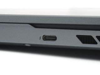 超屈机、双萤幕设计 ASUS ROG Zephyrus Duo 15 GX550 开箱评测(19)