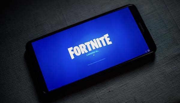 苹果将禁绝 Epic Games Store 用「Sign in with Apple」!