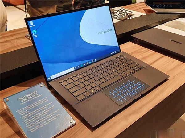 ASUS ZenBook、VivoBook、Chromebook、ExpertBook多款笔电亮相，ProArt 外接萤(9)