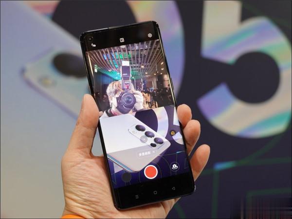 OPPO Reno5 、Reno5 Pro 正式在台发表：全新升级 AI 录影、独家 Reno Glow 2.0 星钻工(12)