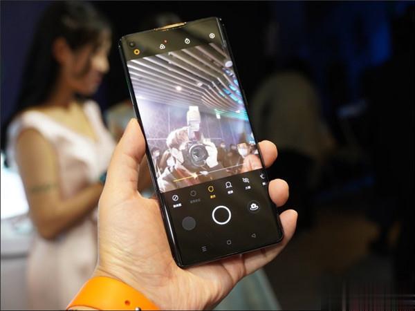 OPPO Reno5 、Reno5 Pro 正式在台发表：全新升级 AI 录影、独家 Reno Glow 2.0 星钻工(16)