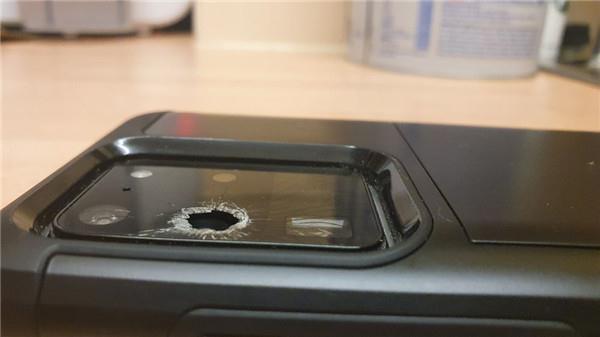 部分 Galaxy S20 用家投诉镜头玻璃自爆(1)