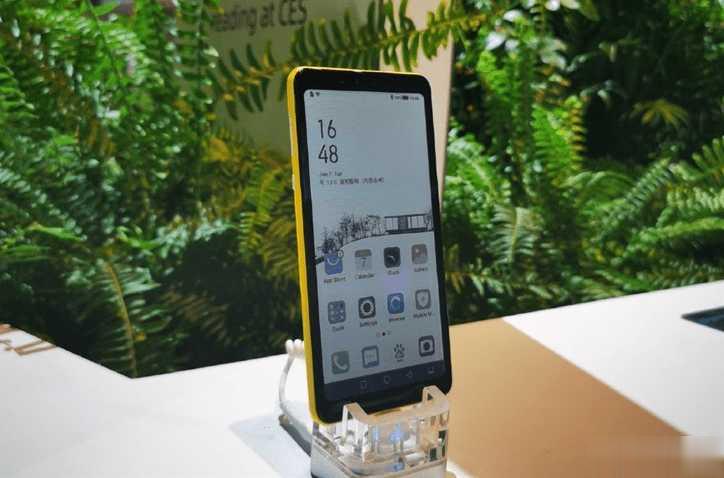 Hisense 于 CES 2020 展出：全球首款彩色 E-ink 屏手机！(3)