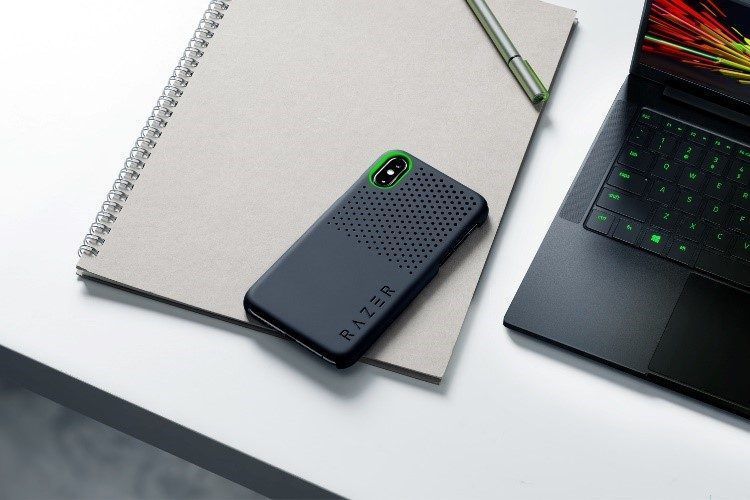 散热优先 RAZER 推出 iPhone 打机专用保护套