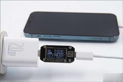 Apple MagSafe 充电座升级散热降温以提升充电速度？