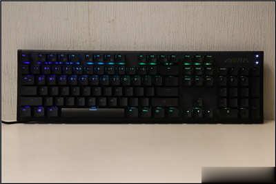 开箱点评 《技嘉 AORUS K1》 樱桃红轴游戏键盘(4)