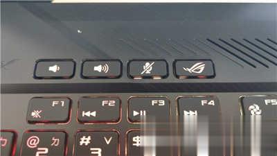 开箱 – ROG Strix SKT T1 Hero 限定版电竞笔电(21)