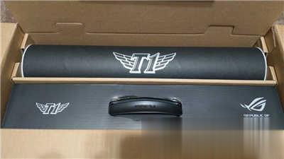 开箱 – ROG Strix SKT T1 Hero 限定版电竞笔电(2)