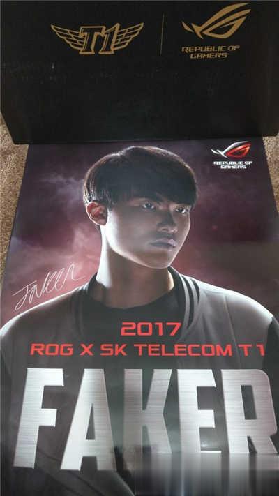 开箱 – ROG Strix SKT T1 Hero 限定版电竞笔电(5)