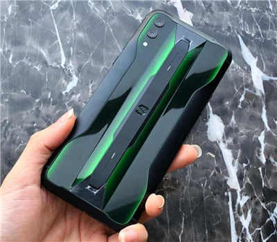 黑鲨游戏手机 2 Pro 发布，配备 高通 S855 Plus + 12GB RAM！(1)