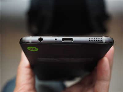 首款8G Ram、三镜头手机 – ASUS ZenFone AR 动手玩 (ZS571KL)(1)