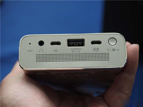 动手玩! 微型投影机再进化 ASUS ZenBeam Go E1Z 掌上式行动电源LED投影机(5)