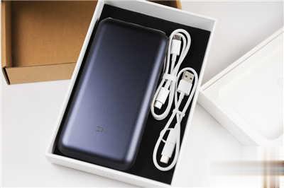 [开箱] 紫米ZMI 10号行动电源 20000mAh – 双向快充、可替Macbook 充电(4)