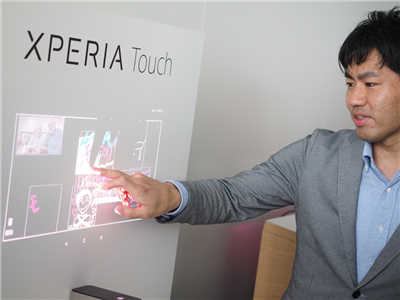 Sony Xperia Touch 首款支援10指互动触控的投影系统(3)