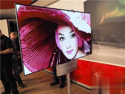 极致超薄3.3mm – LG OLED 电视/商用显示器(26)