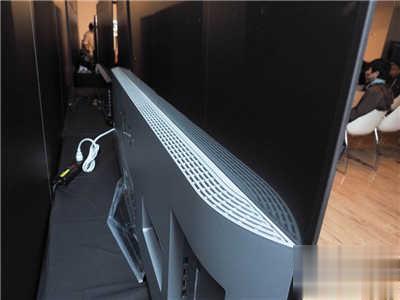 极致超薄3.3mm – LG OLED 电视/商用显示器(7)