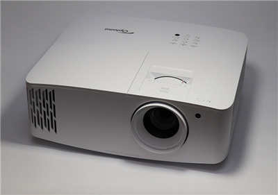 玩Game看电影两相宜！OPTOMA UHD35+ 4K 剧院级电玩投影机评测(2)