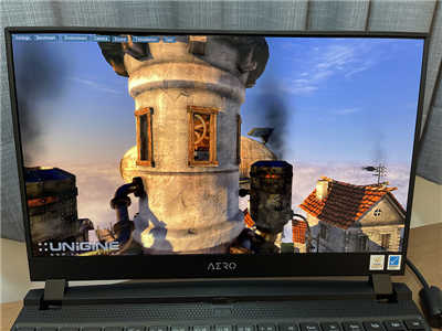 採顶级4K OLED萤幕逐台通过Pantone认证！居家必备｜技嘉AERO 15 OLED XD 创作者笔电｜开箱评测(60)