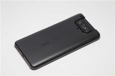 市场唯一翻转式镜头智慧型手机！ASUS Zenfone 8 Flip 开箱评测(24)