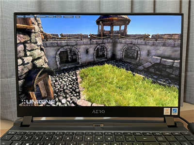 採顶级4K OLED萤幕逐台通过Pantone认证！居家必备｜技嘉AERO 15 OLED XD 创作者笔电｜开箱评测(58)