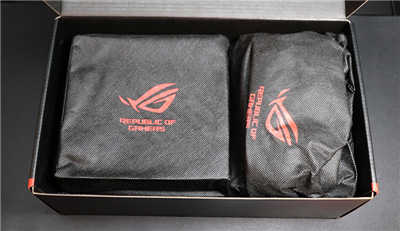 华硕ROG Strix 1000W金牌电源供应器开箱分享(2)