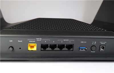 常遇到网路游戏或影音串流卡卡？换上NETGEAR RAX70夜鹰Wi-Fi 6智慧路由器就万事OK！(16)