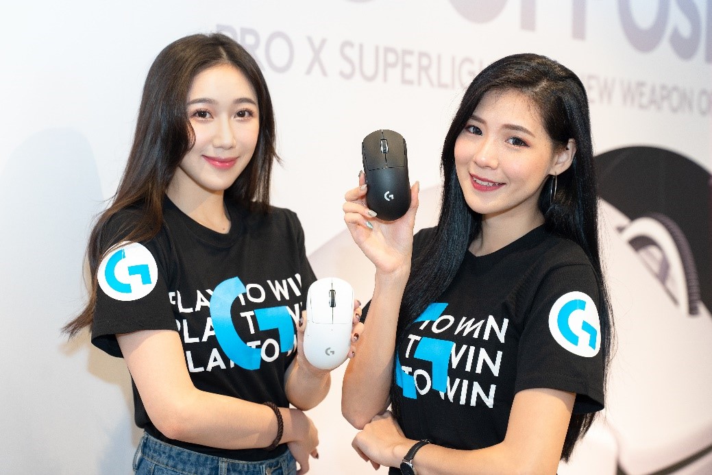 罗技PRO X SUPERLIGHT轻盈的无线电竞用滑鼠