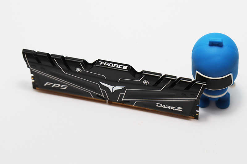 效能超高的十铨DARK Z FPS DDR4 电竞记忆体开箱评测(6)
