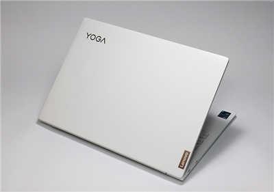 时尚轻薄高续航力就靠它！Lenovo Yoga Slim 7i Carbon 笔电评测(2)