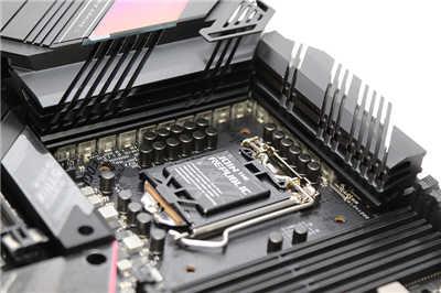 规格超华丽华硕 ROG STRIX Z590-E GAMING WIFI 主机板开箱(18)