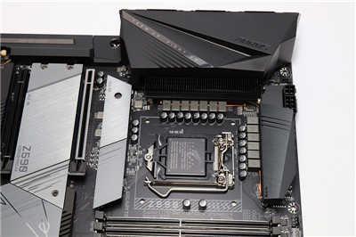 满满的战斗力的技嘉 AORUS Z590 RPO AX Gaming 主机板开箱(20)