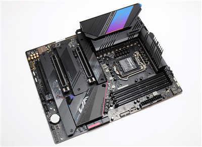 规格超华丽华硕 ROG STRIX Z590-E GAMING WIFI 主机板开箱(4)