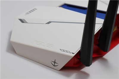 钢弹限量款 华硕 RT-AX82U 双频WiFi 6 无线电竞路由器开箱分享(11)