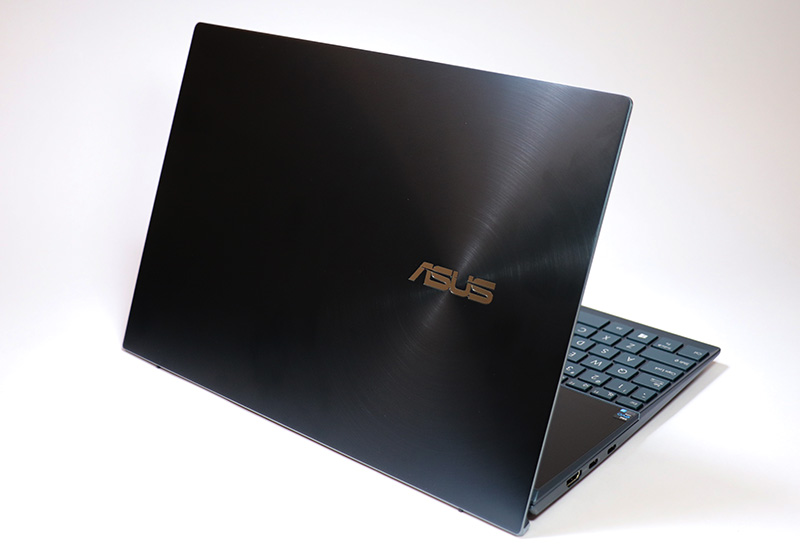 双萤幕华硕新款 ZenBook Duo 14 (UX482) 开箱评测(1)