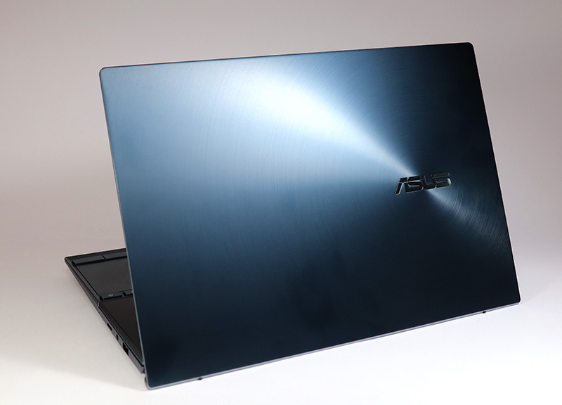 双萤幕华硕新款 ZenBook Duo 14 (UX482) 开箱评测