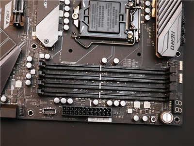 华硕 ROG MAXIUMS XI HERO 电竞主机板开箱分享(10)