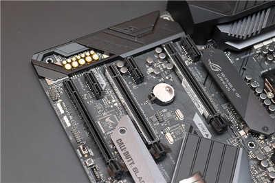 华硕 ROG MAXIUMS XI HERO 电竞主机板开箱分享(6)