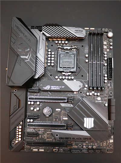 华硕 ROG MAXIUMS XI HERO 电竞主机板开箱分享(3)