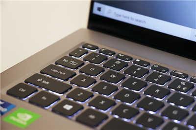 最时尚高效能的旗舰笔电 Porsche Design Acer Book RS 开箱评测(17)