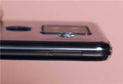 SHARP 后置四镜头手机 AQUOS sense4 plus 开箱(26)