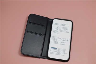 Moshi Overture iPhone 12 磁吸可拆式卡夹型皮套开箱(2)