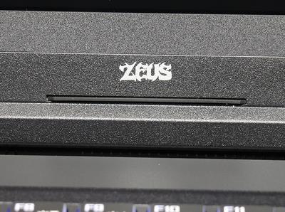 17吋电竞笔电也能高效能＋超轻薄Genuine ZEUS 17R开箱评测(17)