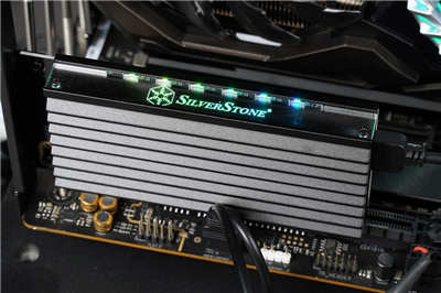 SilverStone ECM20 系列 M.2 扩充卡 / 从 RGB 尬散热片到无档板相容 1U 小主机，多种款式任(21)
