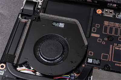 ROG STRIX G15 Advantage 电竞笔电开箱(30)