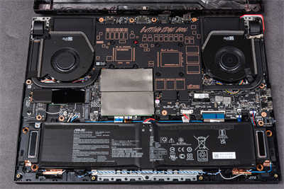 ROG STRIX G15 Advantage 电竞笔电开箱(27)